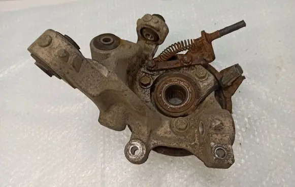 Cadillac CTS Rear wheel hub