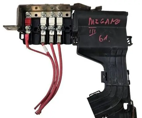 Renault Megane III Fuse box set 243170005R