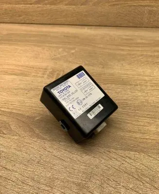 Toyota Corolla Verso AR10 Door control unit/module 897410F010