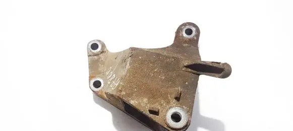 Opel Vectra C Engine mounting bracket 9191148