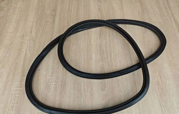 Audi A6 C7 Rubber seal rear door 4G5833721A