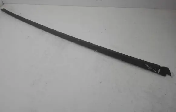 Audi A3 S3 8P Windshield trim 8P0854327