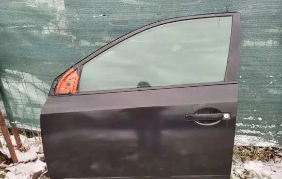 Nissan Murano Z50 Front door
