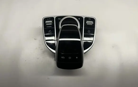 Mercedes-Benz C W205 Head unit multimedia control A2059008018