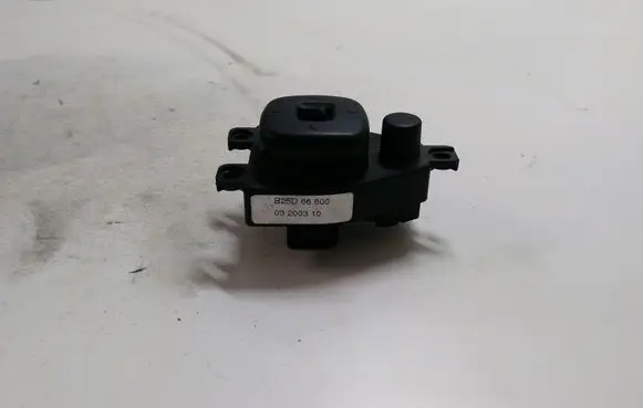 Mazda 3 I Wing mirror switch 03200310