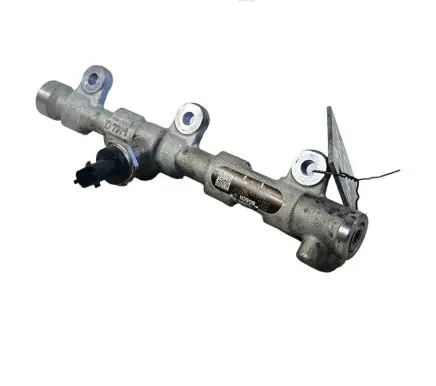 Renault Trafic II (X83) Fuel main line pipe 175215697R H8200912225 0445214258