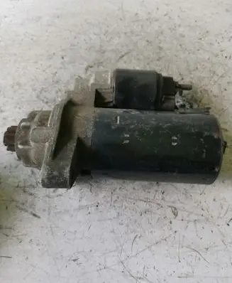 Volkswagen Touareg I Starter motor 070911023B