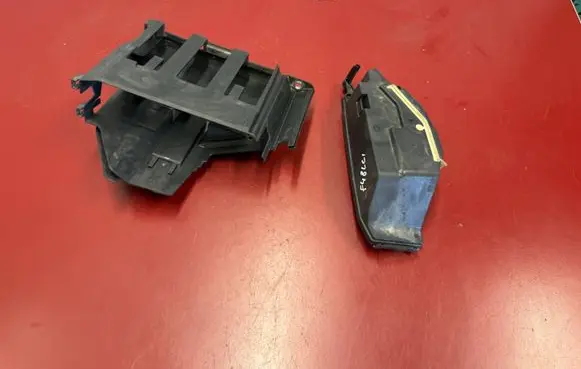 BMW X1 F48 F49 Engine control unit box 8581370 8581851 12908581751
