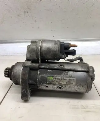 Volkswagen Golf IV Starter motor 02M911023R