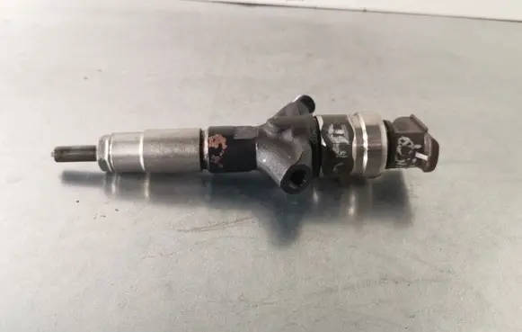 Subaru Forester SH Fuel injector 16613AA020