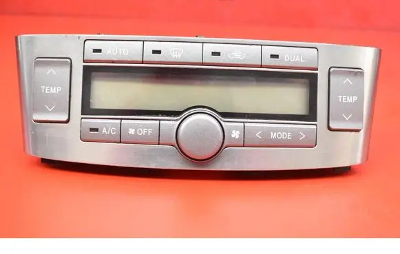 Toyota Avensis Verso Climate control unit 5590005160