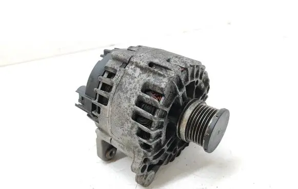 Volkswagen Golf VII Generator/alternator 03L903023L