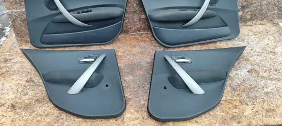 BMW 1 E81 E87 Front door card panel trim 7136228 7122661 7145075