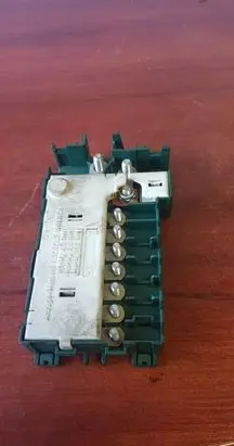 BMW 5 E39 Fuse box set 8370639