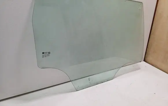 Chevrolet Orlando Rear door window glass 