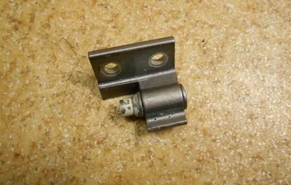 Maserati Quattroporte Front door upper hinge