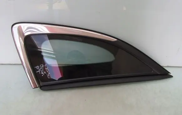 Mazda CX-30 Rear side window E9KQS01