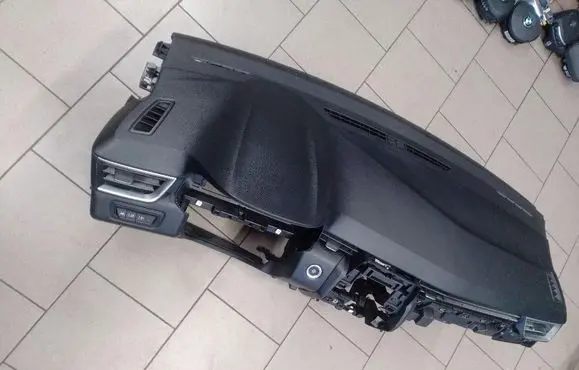 Renault Clio V Dashboard 681009207R