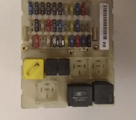 Ford Focus Fuse module 98AG14A073CHH4