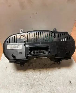 Seat Altea Rear side window 004254 110080279002 AUT0H0TTUE