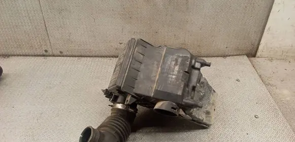 Nissan Tiida C11 Air filter box 