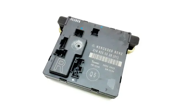 Mercedes-Benz CLS C219 Door control unit/module 2198200326