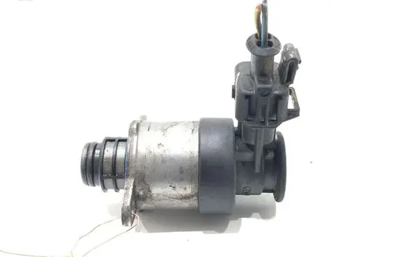 Ford Fiesta Fuel pressure regulator 0928400779