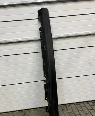 BMW X5 E70 Sill 51777191241 D9007