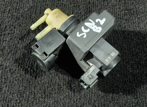 Renault Scenic II - Grand scenic II Turbo solenoid valve 70115200 8200486