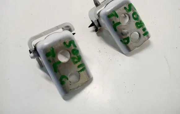Rear door hinge set
