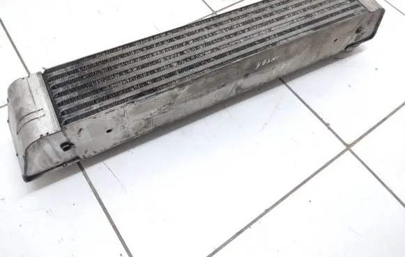 BMW 5 E60 E61 Intercooler radiator 7795823 17517795823 F6438000