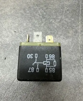 Audi A4 S4 B6 8E 8H Other relay 431951253H PA66GF30