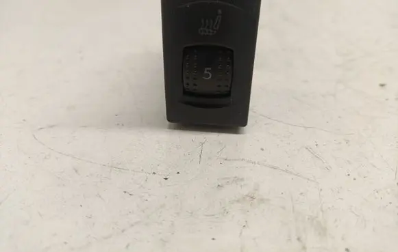 Volkswagen PASSAT B5 Seat heating switch 3B0963563D