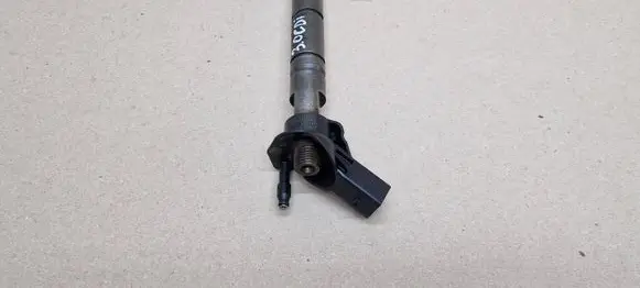 Mercedes-Benz ML W164 Fuel injector 0445115027