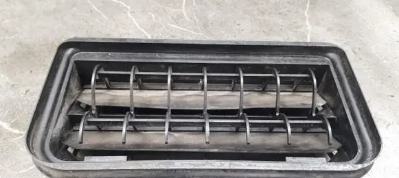 Volkswagen PASSAT B6 Rear air vent grill 3c0819465