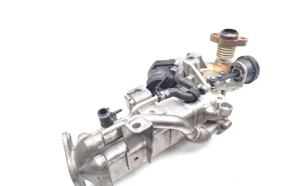 BMW 5 F10 F11 EGR valve 7810871 7822350