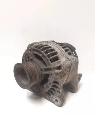 Volkswagen Golf IV Generator/alternator 028903028D 0124325003