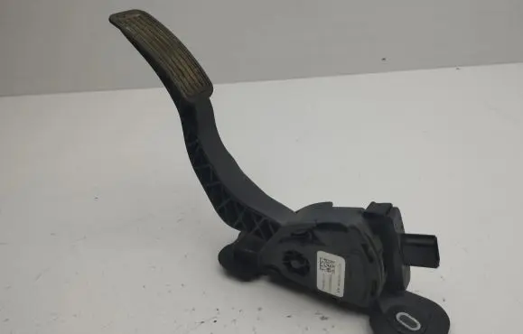 Tesla Model S Accelerator throttle pedal BE5C9F836AA