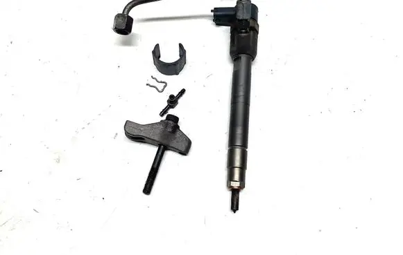 Hyundai ix35 Fuel injector 338002F300 0445110374 ASAX7NG