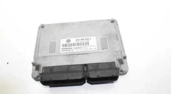 Volkswagen Polo Engine control unit/module 03D906033F 5WP40298