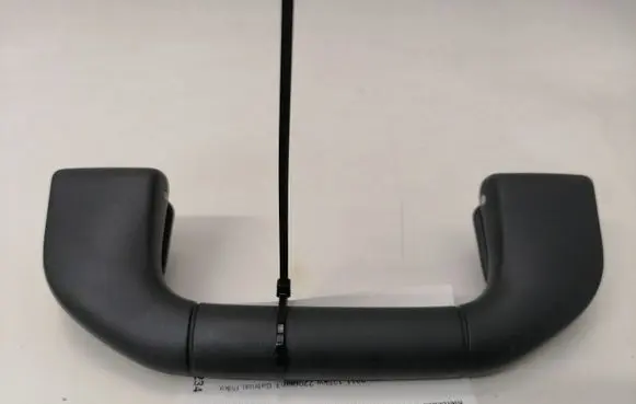 Mercedes-Benz E W212 Front interior roof grab handle A204100051