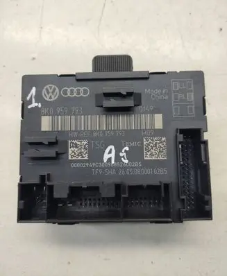 Audi A5 8T 8F Door control unit/module 8K0959793