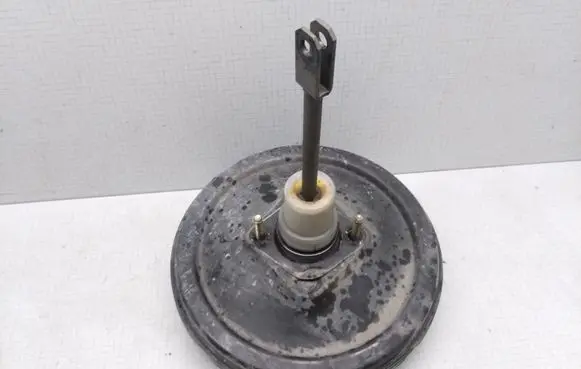 Opel Astra G Brake booster 90498034