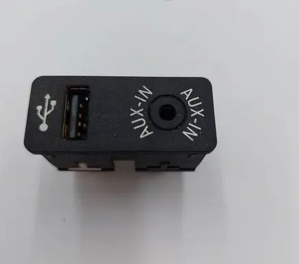 Mini Cooper Countryman R60 USB socket connector 9229246