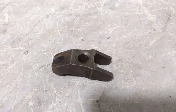 Audi A3 S3 8L Fuel Injector clamp holder