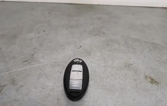 Nissan Note (E12) Ignition key/card TWB1G662