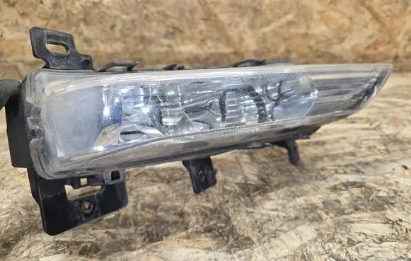 Infiniti QX80 LED Daytime headlight 90067652 F0G14019 261505DA2C