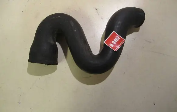 Audi A4 S4 B5 8D Intercooler hose/pipe 8D0145828C