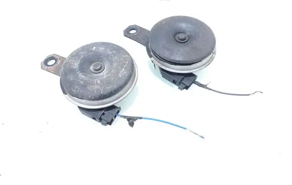 Toyota Prius (XW30) Horn signal 000030 SM70