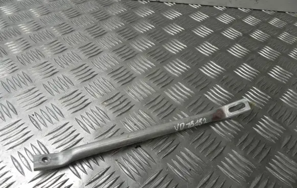 Jaguar I-Pace EGR valve cooler bracket 90KW VD18182
